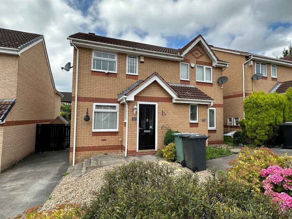 2 bed semidetached house to rent in Ploughmans Croft, Bradford BD2, £