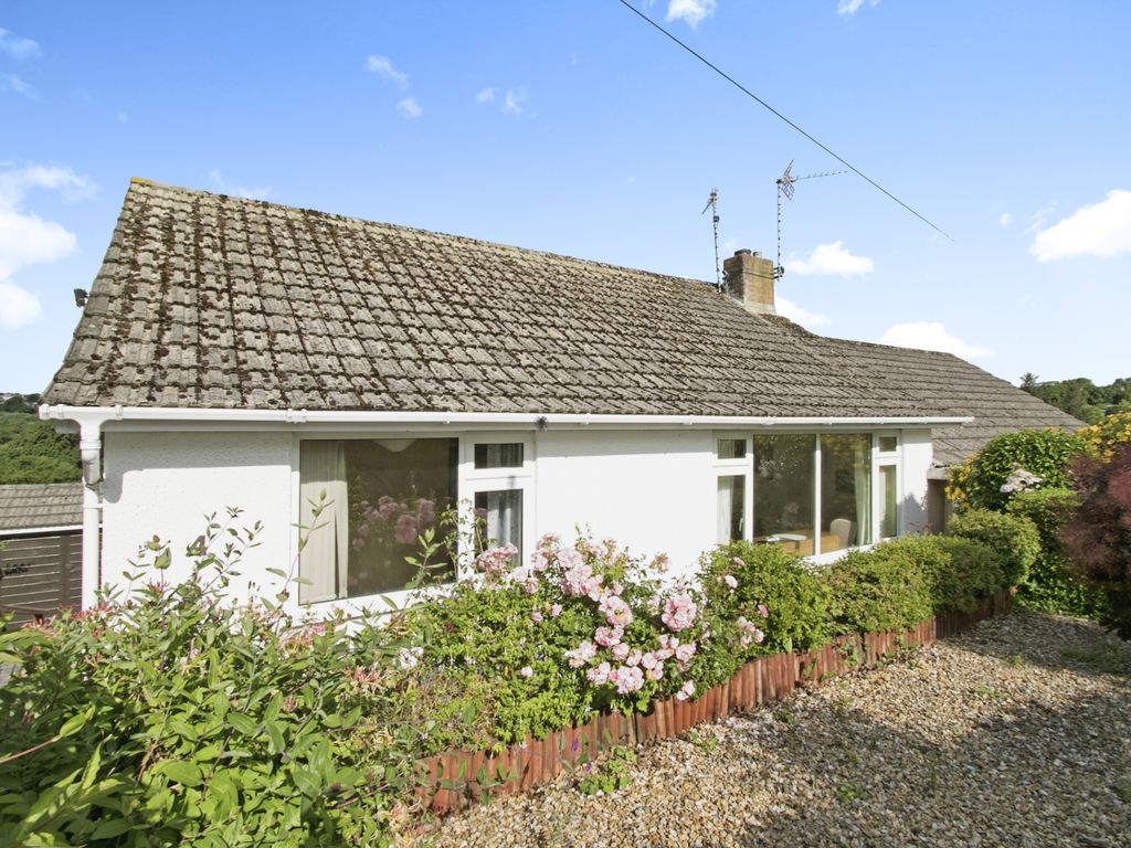 2 bed bungalow for sale in Lanaton Road, Penryn, Cornwall TR10, £