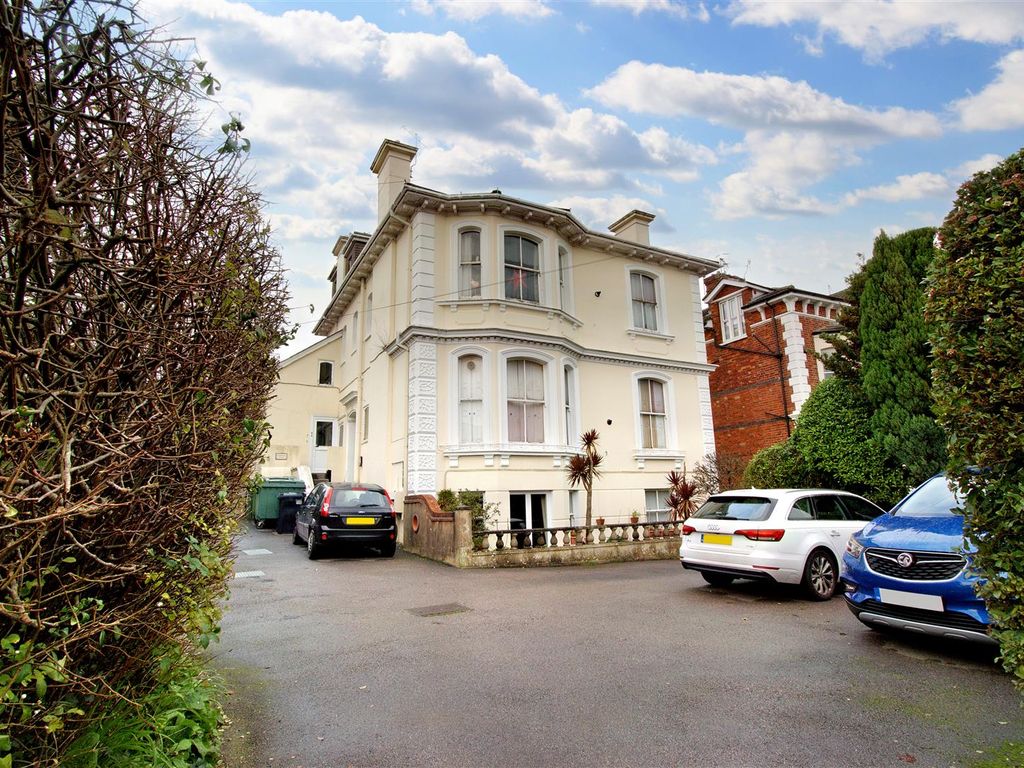 1 bed flat for sale in Woodbury Park Road, Tunbridge Wells TN4 Zoopla
