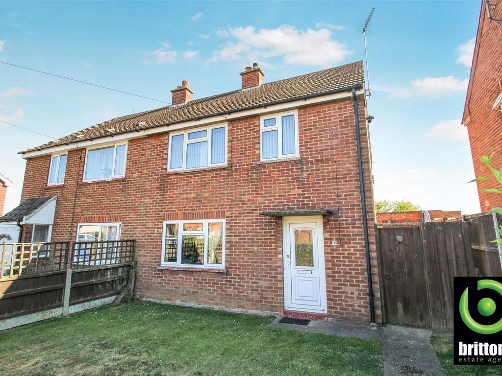 3 bed semidetached house for sale in Le Strange Avenue, King's Lynn
