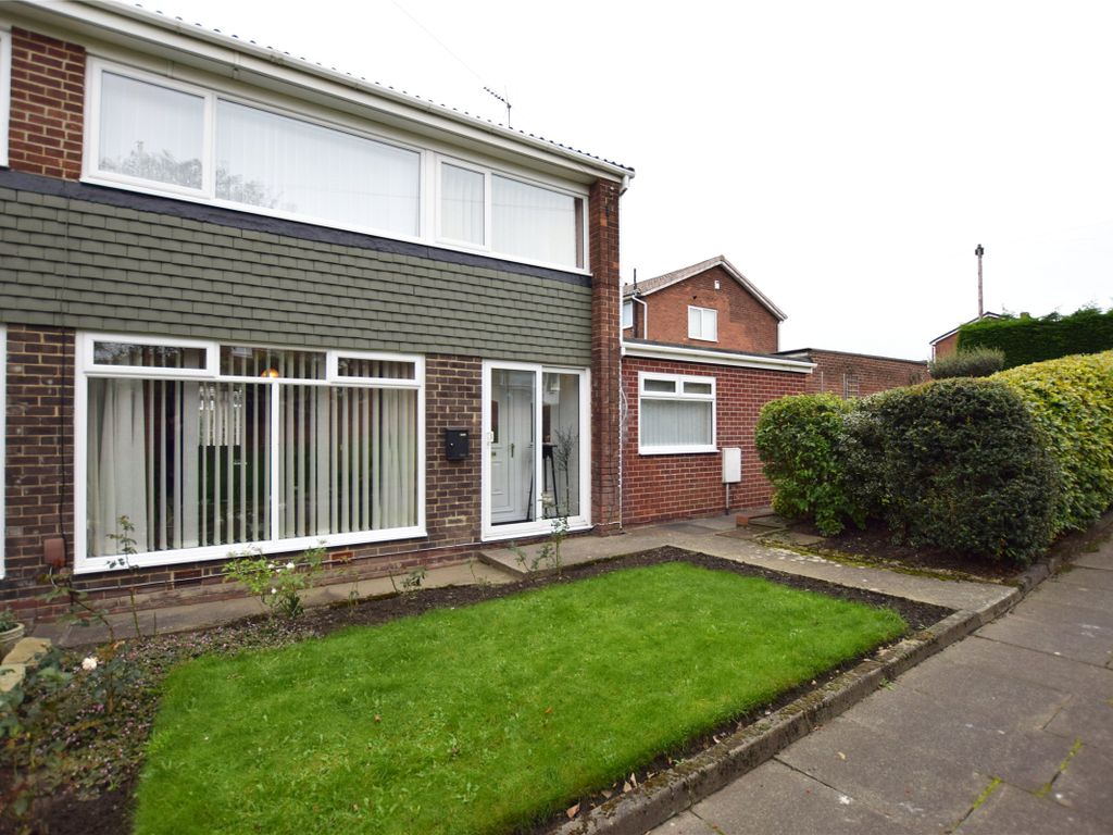 4 bed semidetached house for sale in Dornoch Crescent, Windy Nook