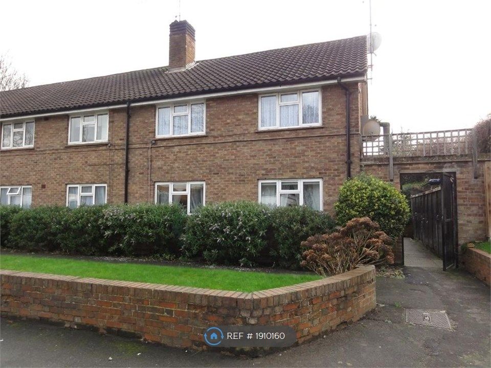 1 bed flat to rent in Hilliers Lane, Beddington CR0, £1,250 pcm Zoopla
