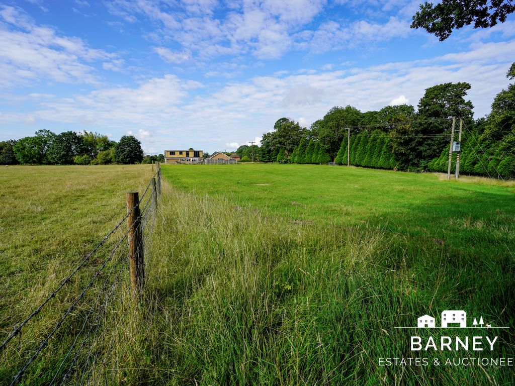 Land for sale in Rashwood Farm Road, Droitwich WR9, £15,000 Zoopla