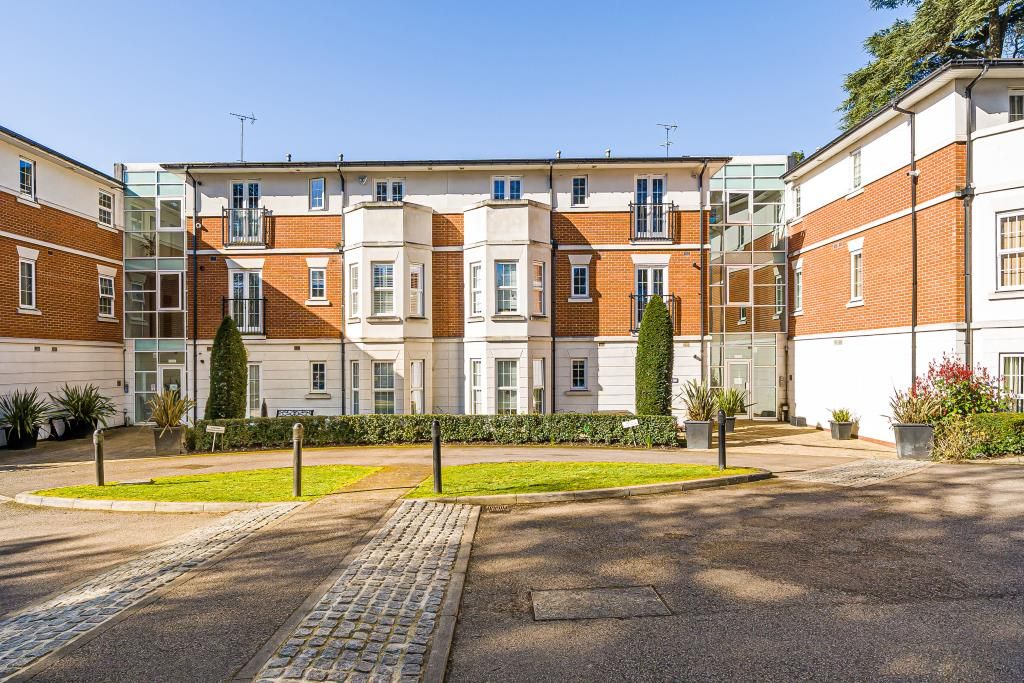 2 bed flat for sale in Harrow Weald, Middlesex HA3 Zoopla