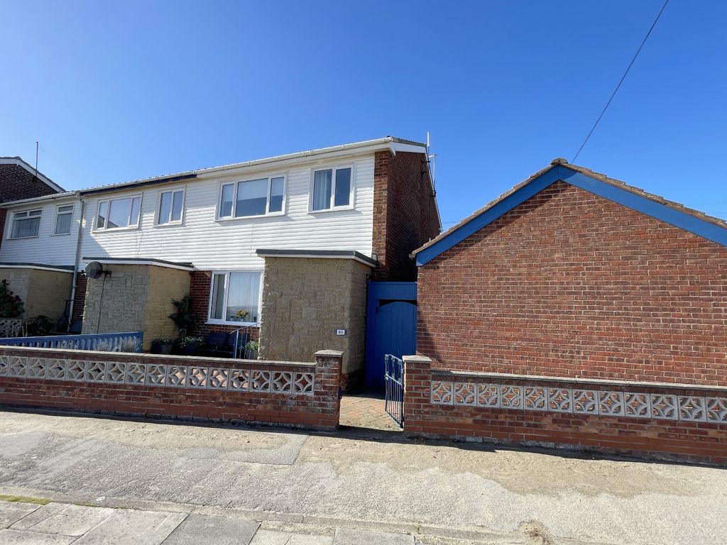 3 bed end terrace house for sale in South Promenade, Withernsea HU19