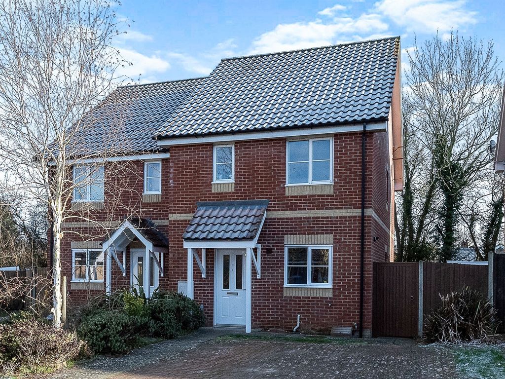 2 bed semidetached house for sale in Ancells Close, Lawshall, Bury St