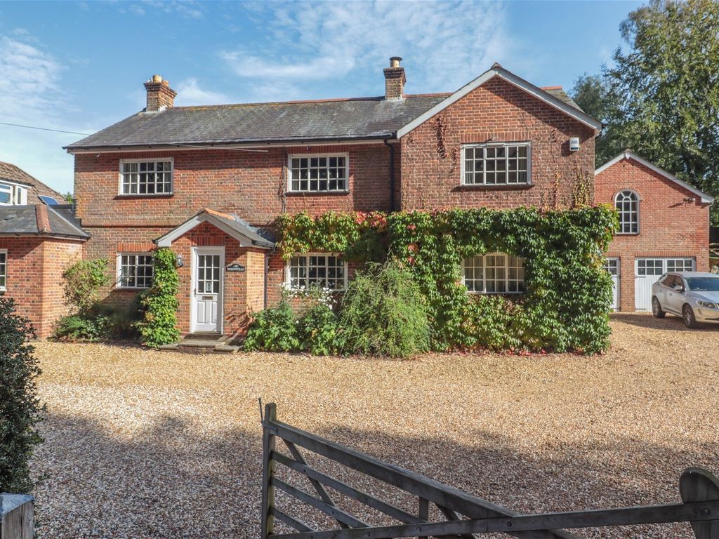 4 bed detached house for sale in Homestead, Green Lane, Ellisfield