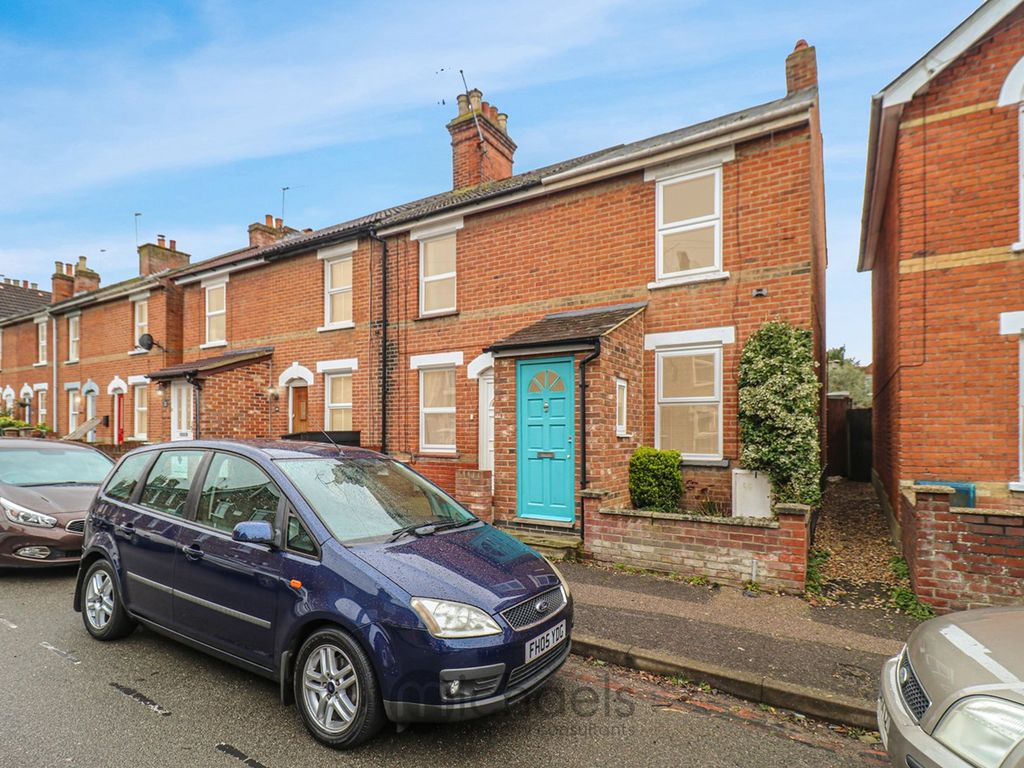 2 bed end terrace house for sale in Granville Road, Colchester CO1 Zoopla