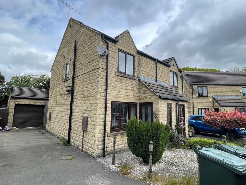 Flaxen Court, Bradford BD6  