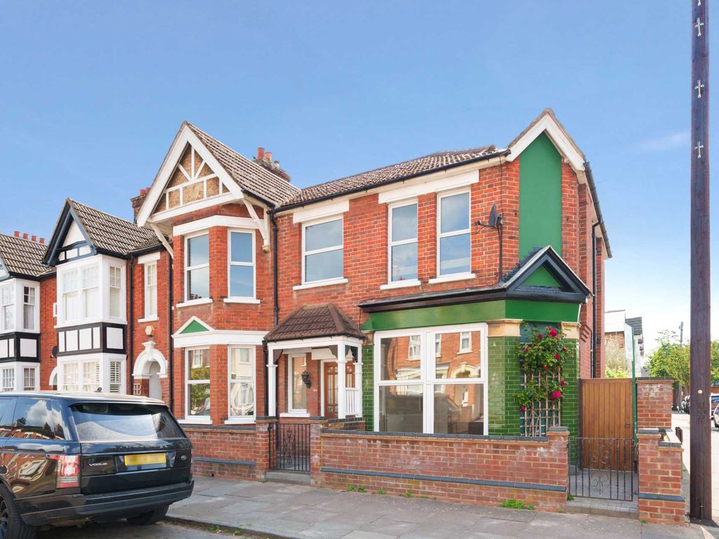 4 bed property for sale in Denmark Street, Bedford MK40 Zoopla