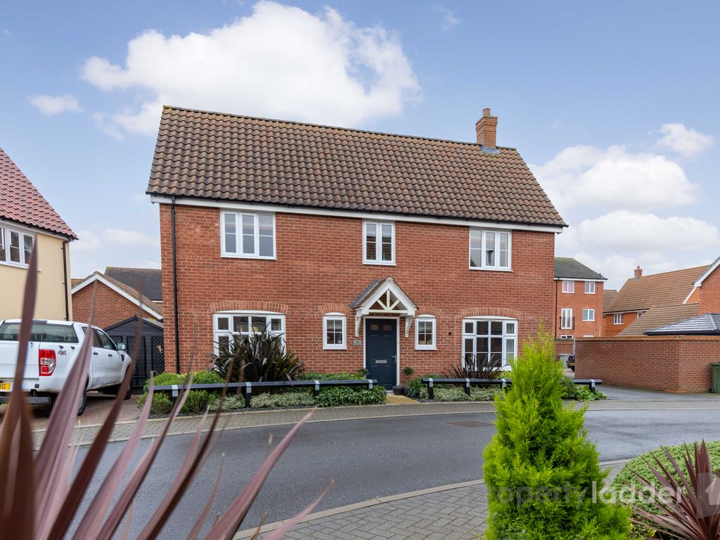 4 bed detached house for sale in Moorhen Close, Sprowston, Norwich NR7