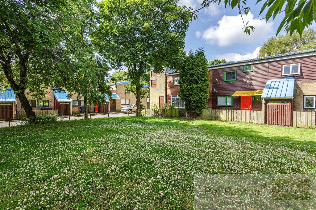 4 bed end terrace house for sale in Gordon Square, Byker, Newcastle