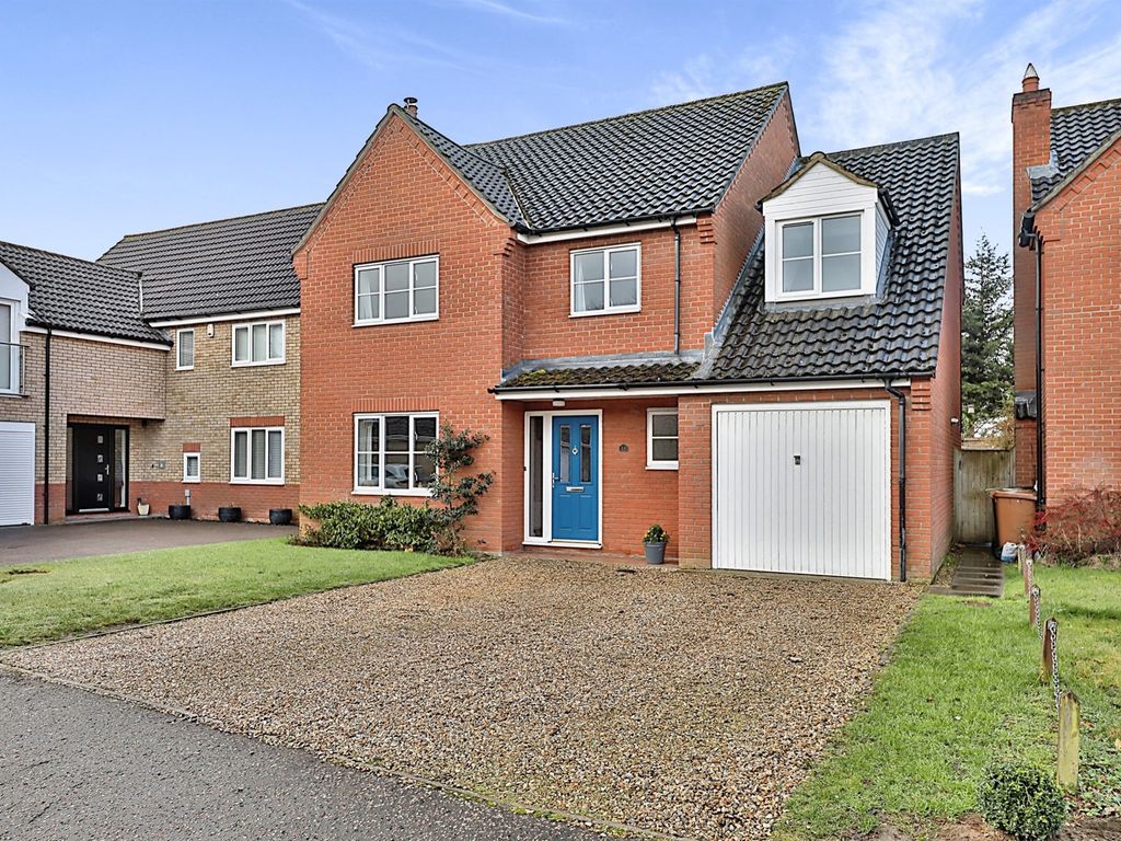 4 bed detached house for sale in Bramley Road, Dereham NR20 Zoopla