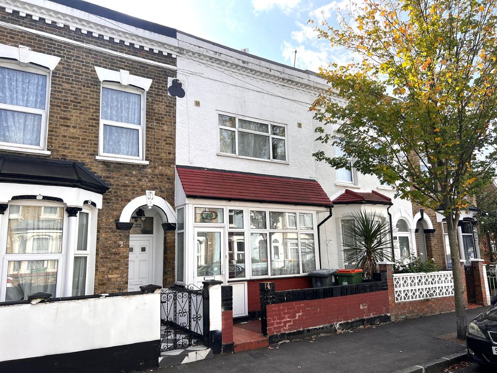 4 bed terraced house for sale in Talbot Road, London E7, £400,000 Zoopla