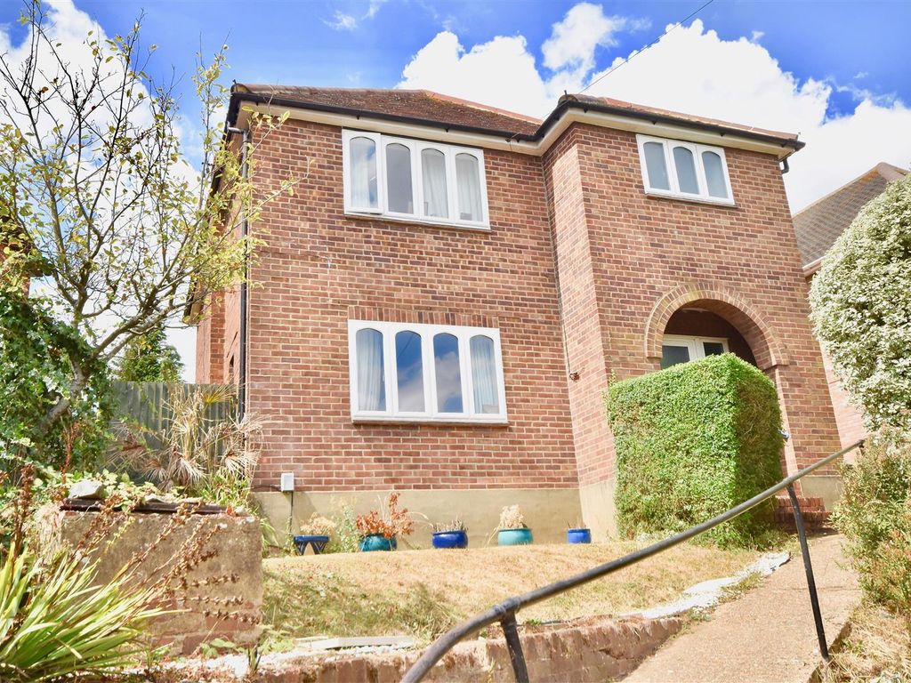 3 bed detached house for sale in Kingston Road, Leatherhead KT22 Zoopla