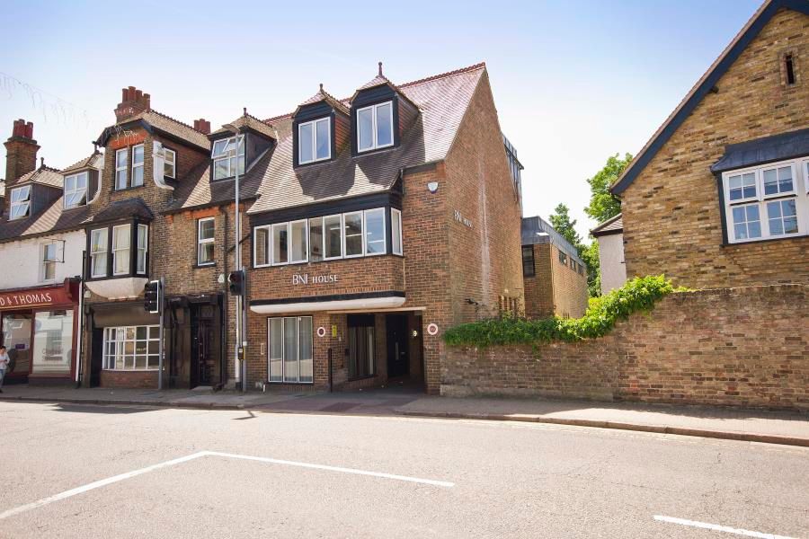 2 bed flat to rent in Church Street, Rickmansworth WD3 Zoopla