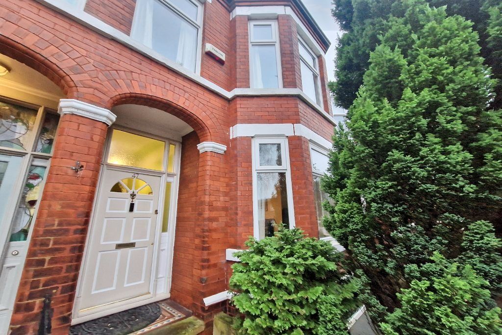 3 bed terraced house for sale in Moorfield Road, Salford M6, £280,000