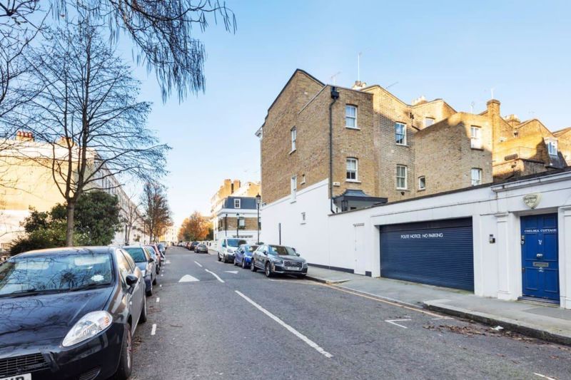 4 bed semidetached house for sale in Fernshaw Road, London SW10 Zoopla