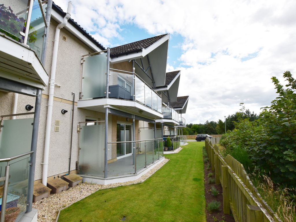 2 bed flat for sale in Old Bar Road, Nairn IV12, £185,000 Zoopla