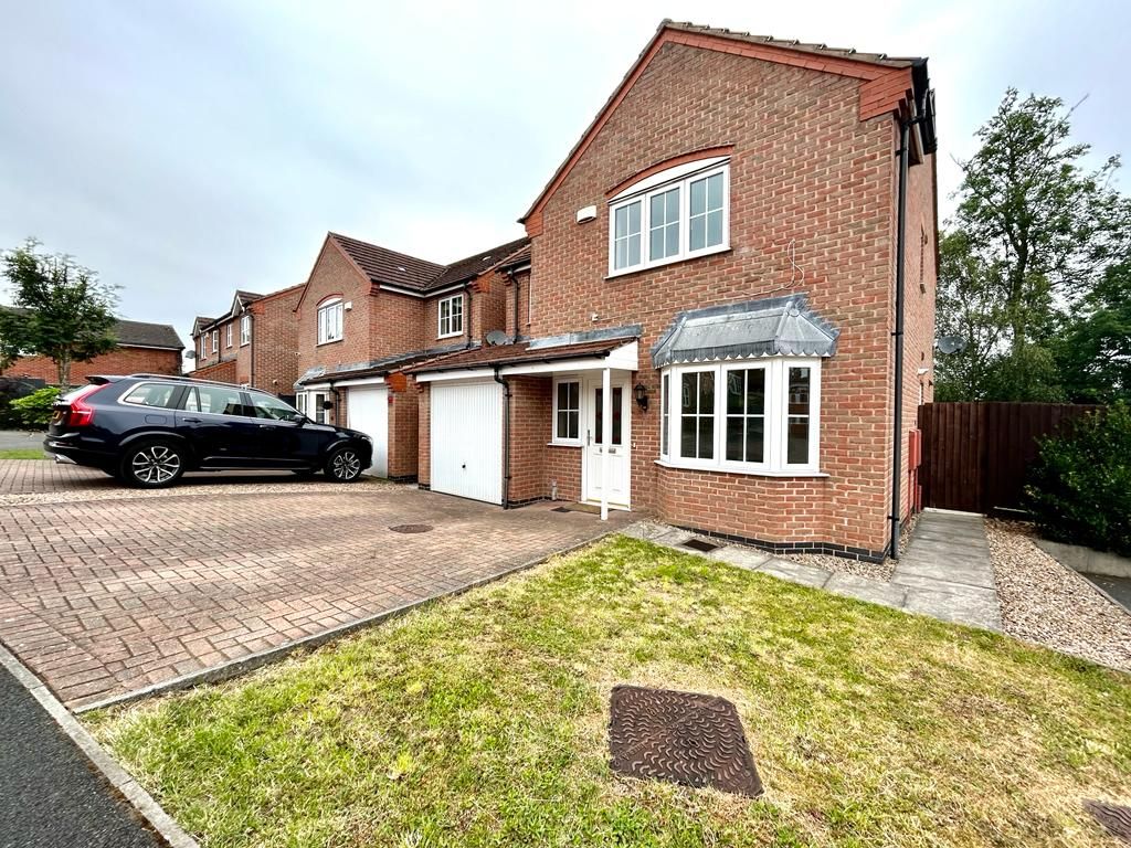 4 bed detached house for sale in Leander Close, SuttonInAshfield NG17