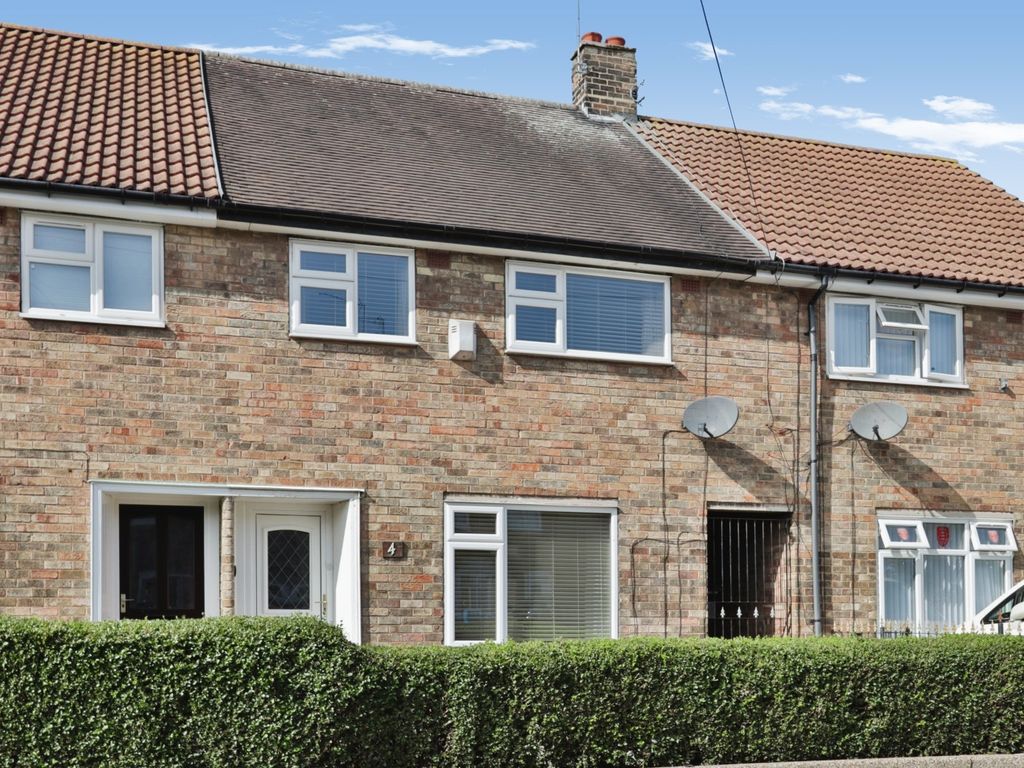 3 bed terraced house for sale in Southwell Avenue, Hull HU9, £95,000