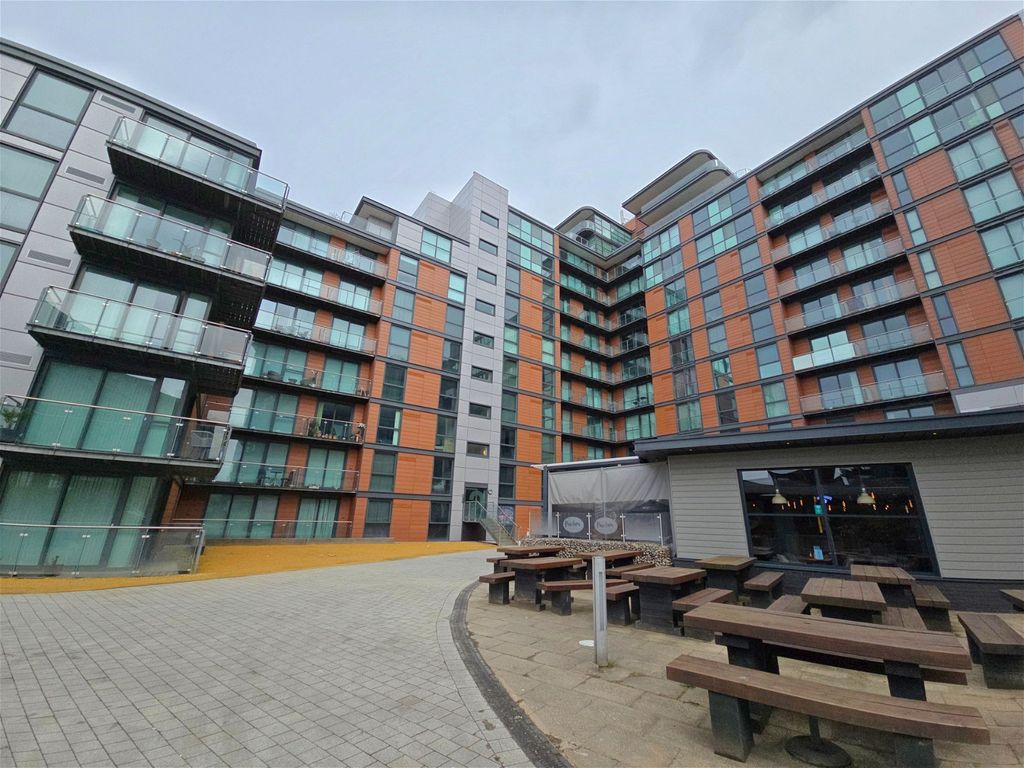 2 bed flat for sale in Sackville Street, Barnsley S70, £114,950 Zoopla
