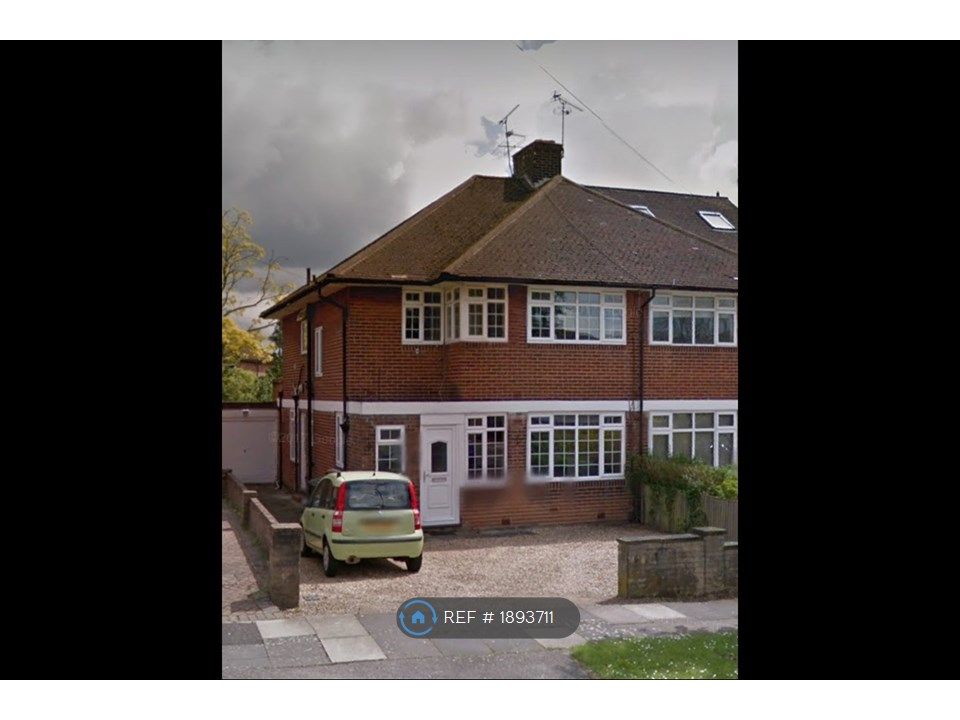 4 bed semidetached house to rent in Edgwarebury Lane, Edgware HA8, £