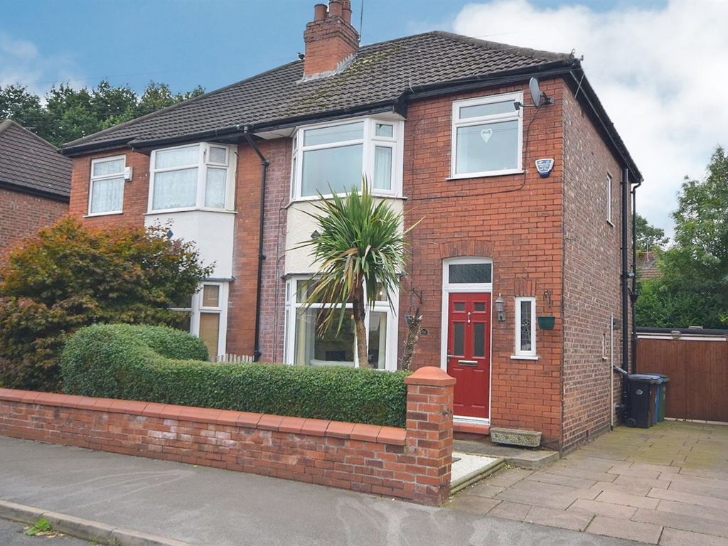 3 bed semidetached house for sale in Elm Road South, Stockport SK3, £