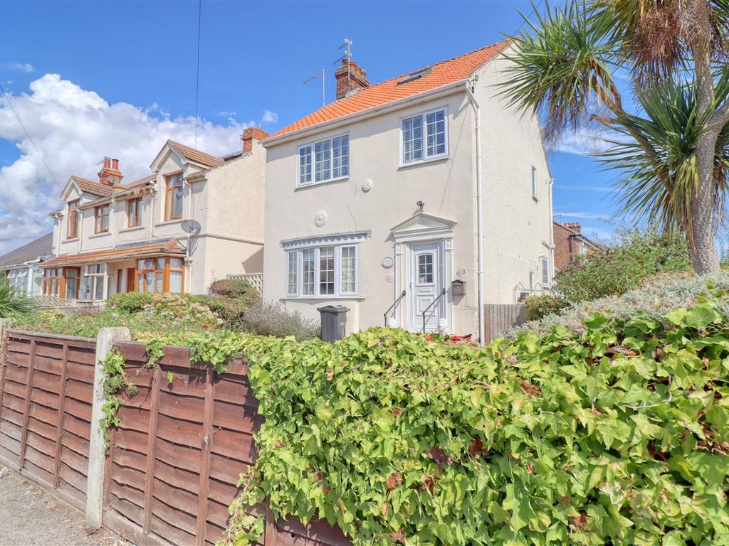 3 bed detached house for sale in St. Osyth Road, ClactonOnSea CO15