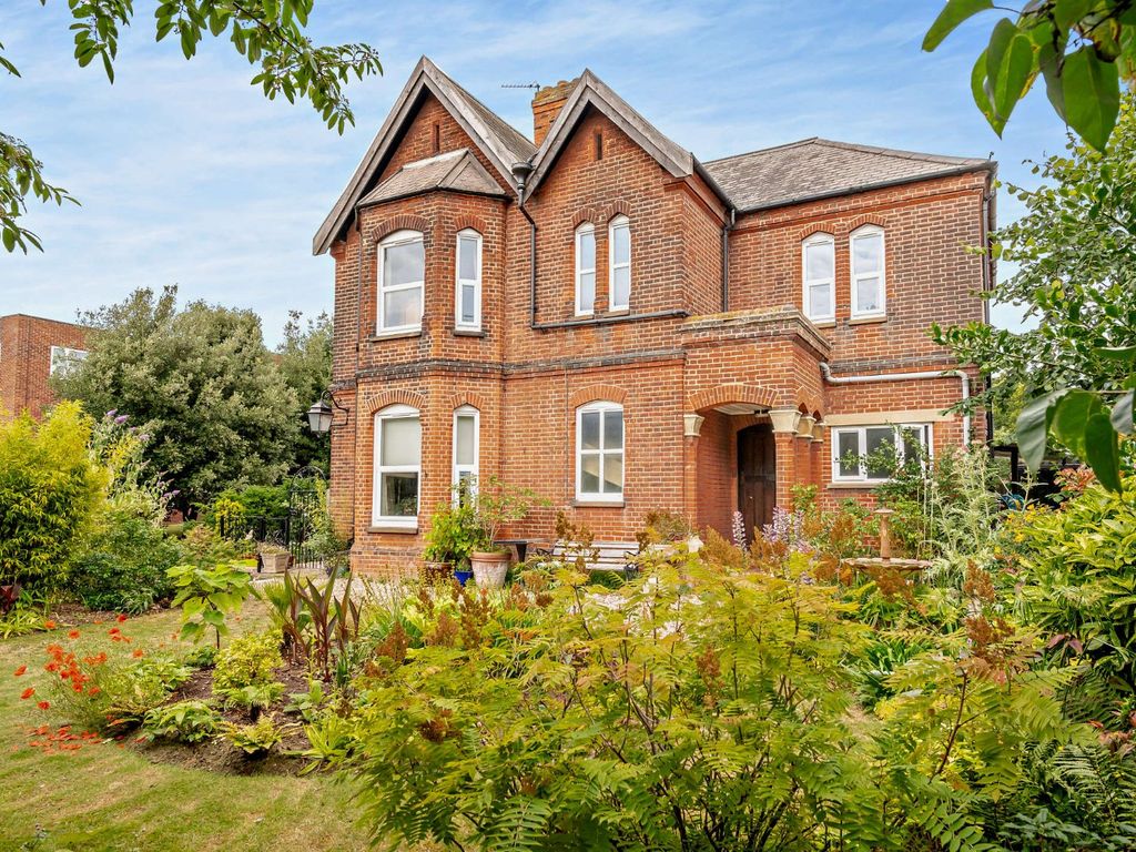 4 bed detached house for sale in Hill, Ipswich, Suffolk IP3