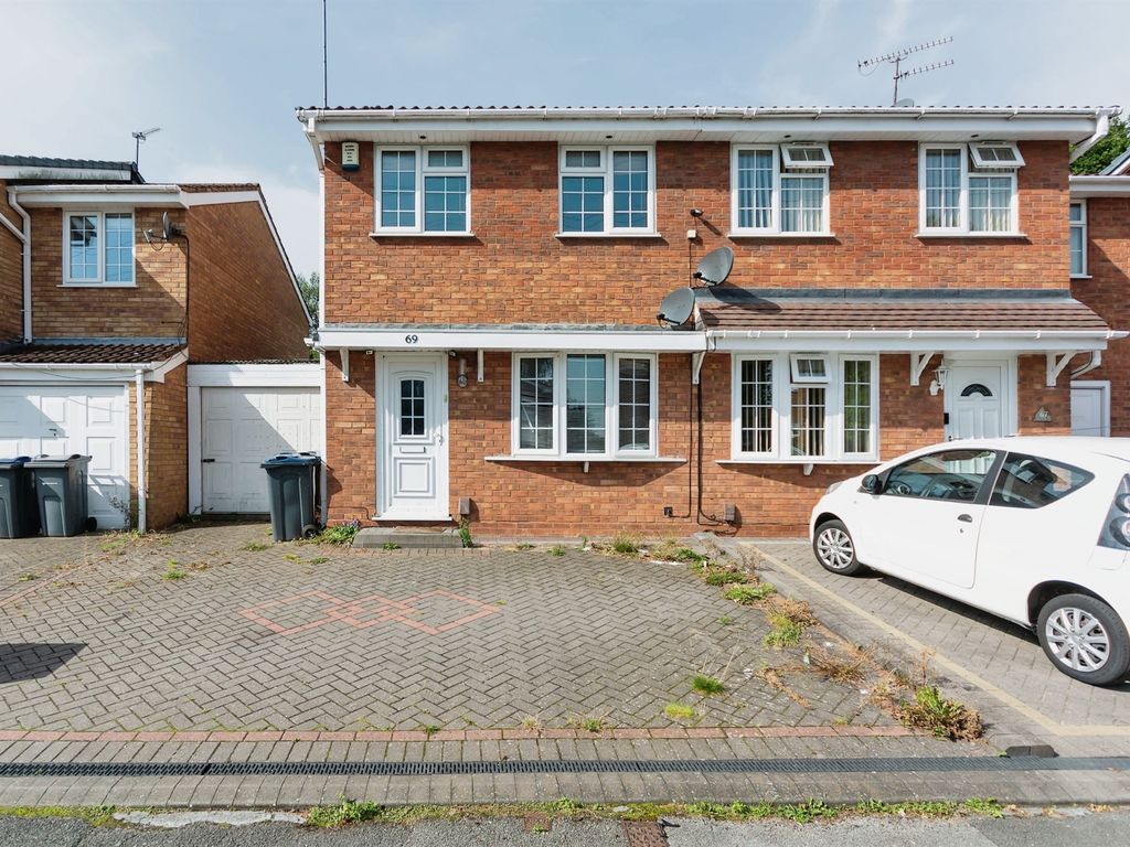 2 bed property to rent in Raddlebarn Farm Drive, Selly Oak, Birmingham
