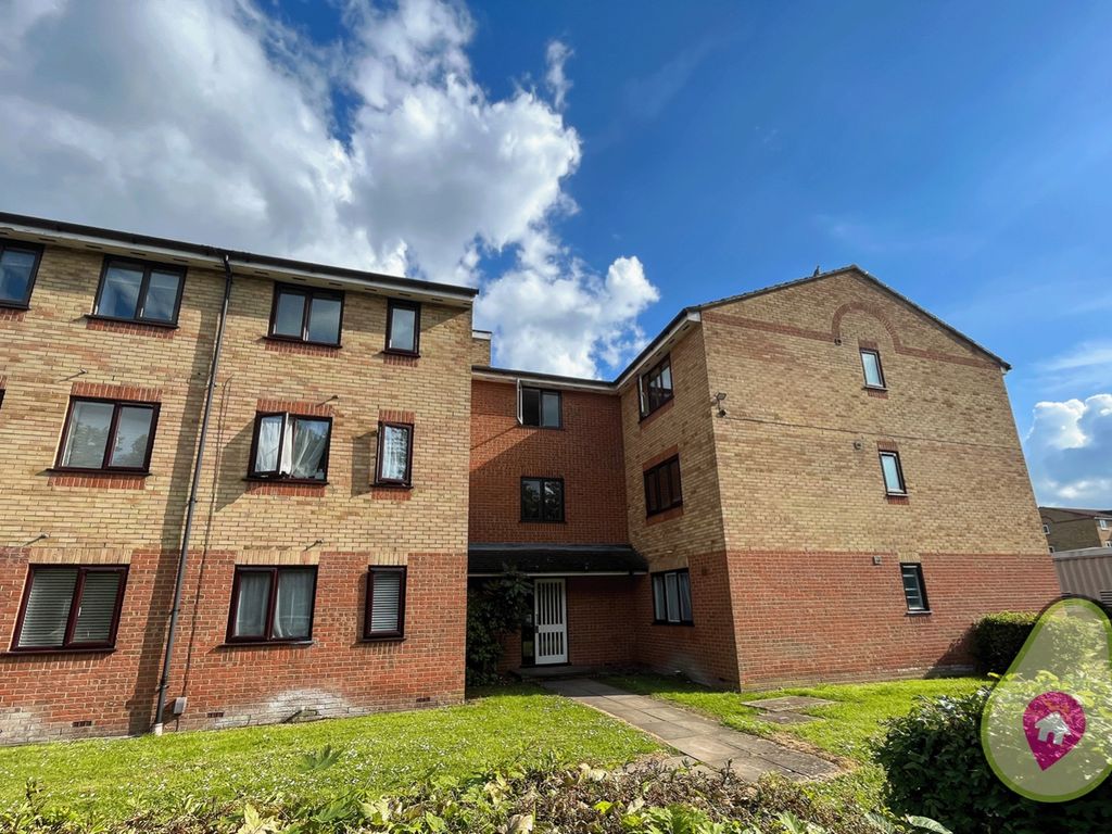 1 bed flat to rent in Prestatyn Close, Stevenage, Hertfordshire SG1, £1,000 pcm Zoopla