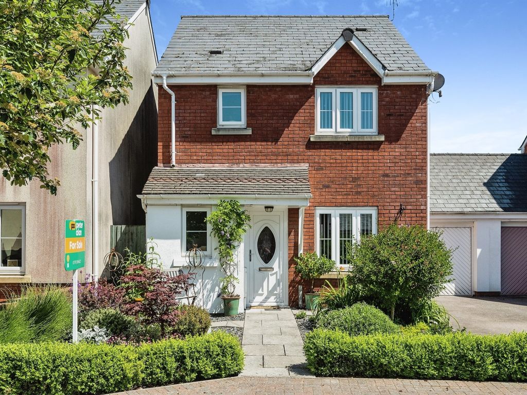 3 bed linkdetached house for sale in Heol Banc Y Felin, Gorseinon