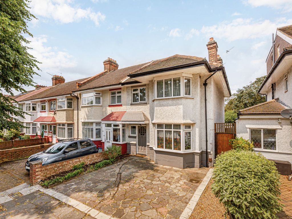 3 bed end terrace house for sale in Avenue, Ealing W5 Zoopla