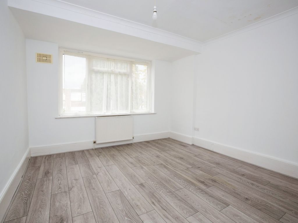 2 bed terraced house for sale in Windsor Road, London E7 Zoopla