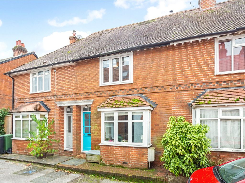 3 bed terraced house for sale in Hill Rise, Twyford, Winchester