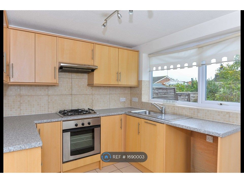 2 bed bungalow to rent in Edgeworth Drive, Carterton OX18 Zoopla