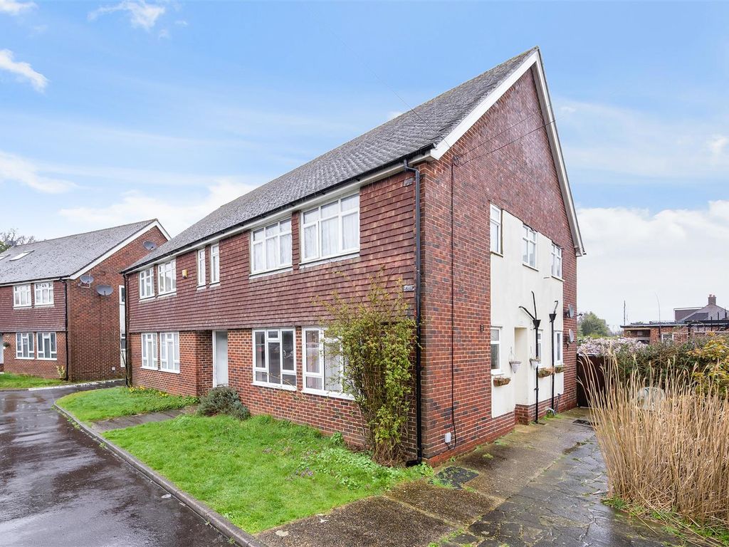 2 bed for sale in Tattenham Way, Burgh Heath, Tadworth KT20