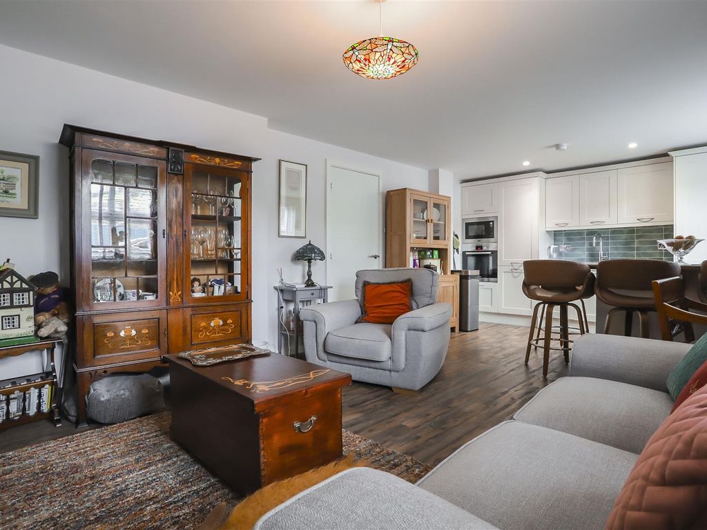 2 bed flat for sale in Road, Helmshore, Rossendale BB4 Zoopla