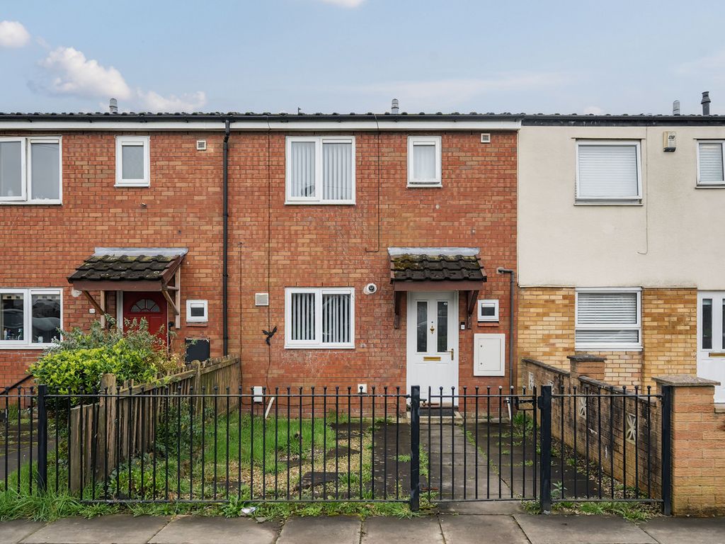 3 bed terraced house for sale in Wavell Avenue, Widnes WA8, £140,000