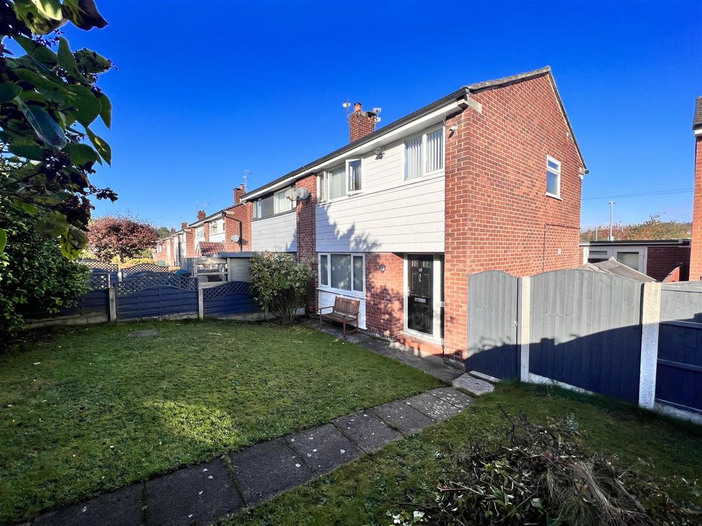 Glenville Walk Stalybridge SK15  