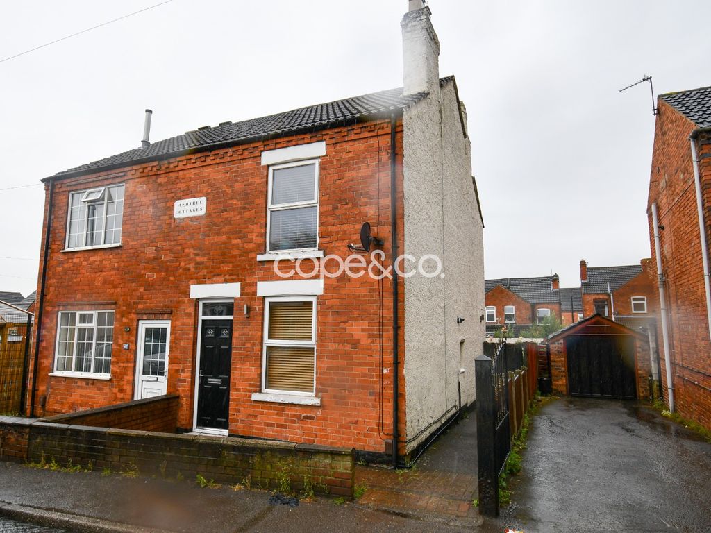 2 bed semidetached house for sale in Victoria Road, Pinxton