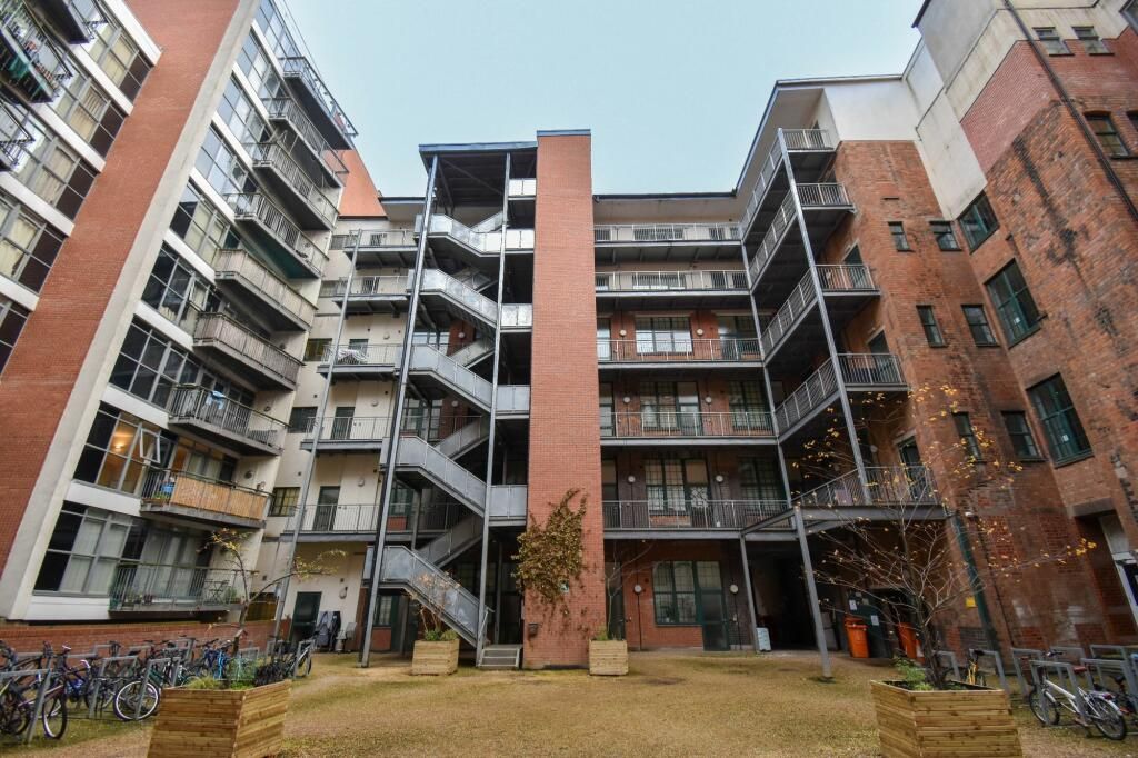 2 bed flat for sale in Alexandra House, Rutland Street, Leicester City