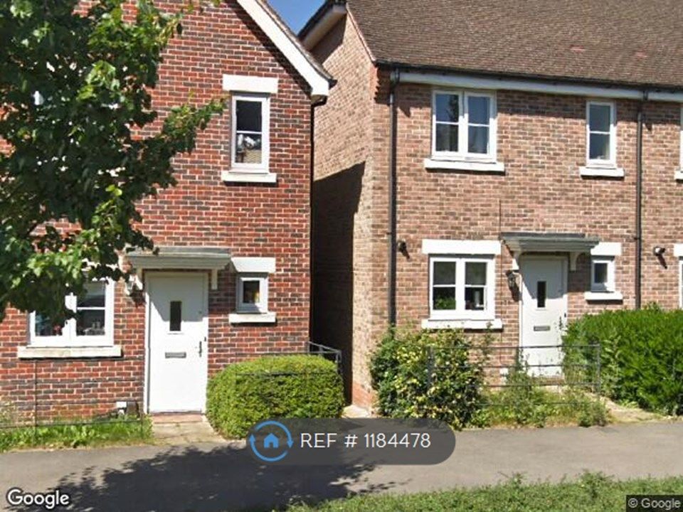 2 bed end terrace house to rent in Merlin Way, Bracknell RG12 Zoopla