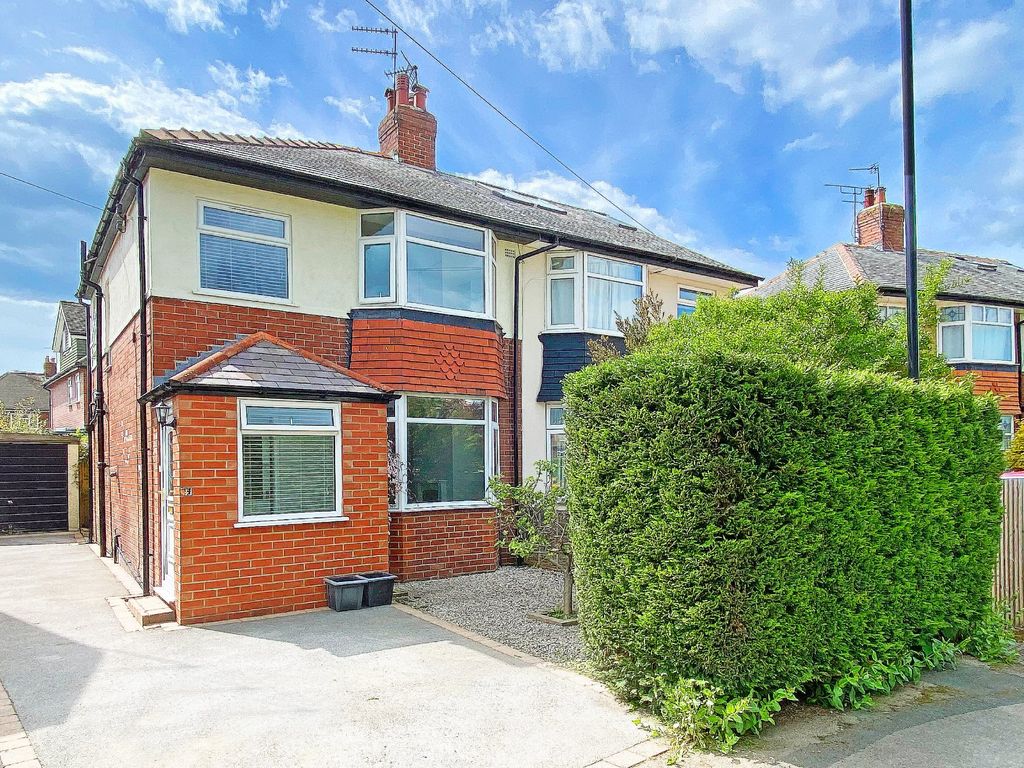 3 bed semidetached house for sale in Harlow Park Crescent, Harrogate HG2 Zoopla