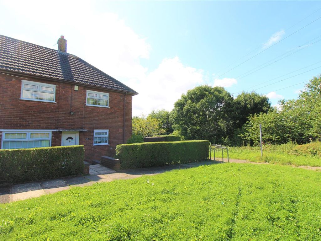 3 bed semidetached house for sale in Worcester Place, Bentilee, Stoke
