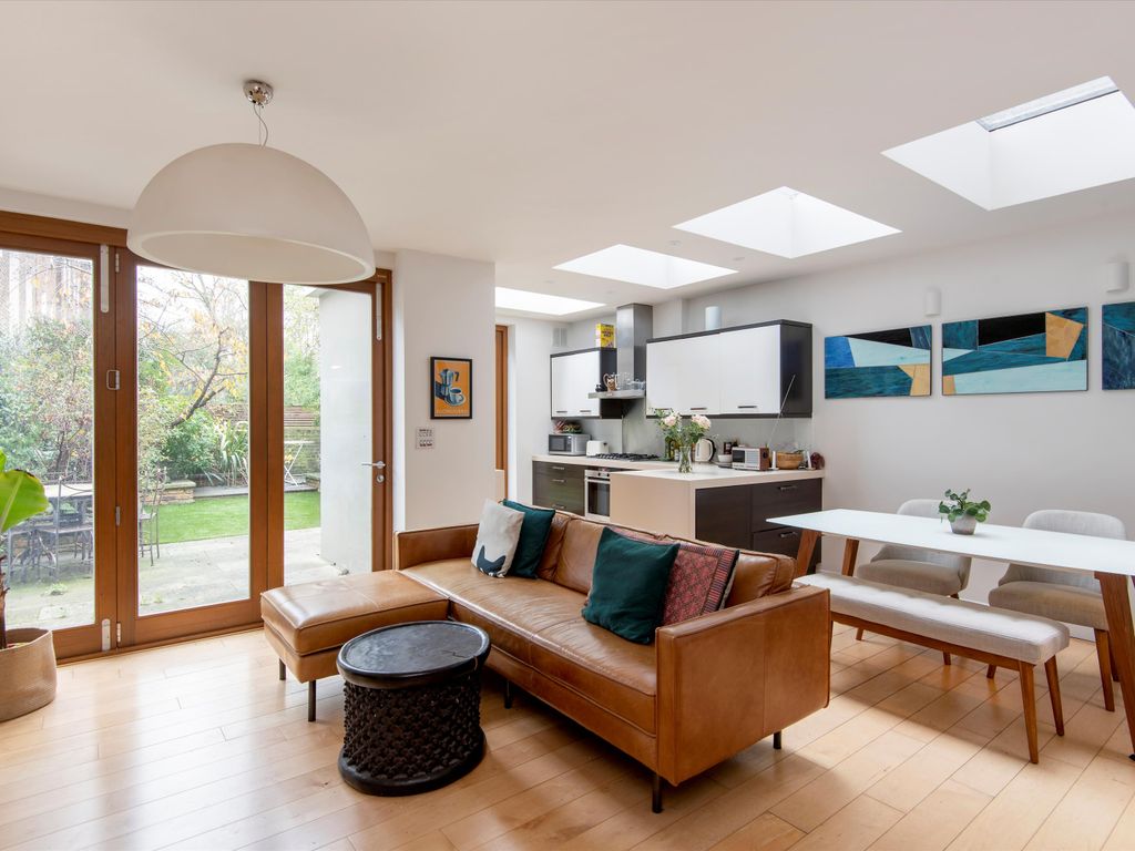 Tavistock Road, London W11