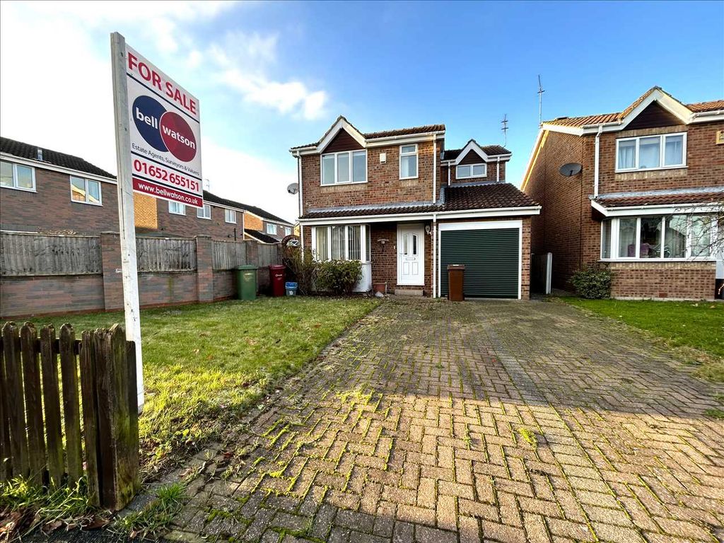 3 bed detached house for sale in Greenfield Drive, Hibaldstow, Brigg