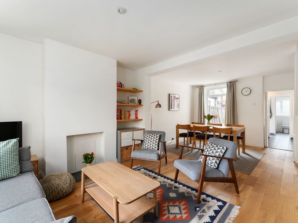 2 bed terraced house for sale in Harrow Road, London E11 Zoopla