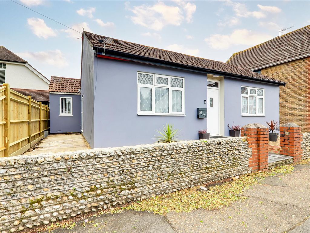 3 bed detached bungalow for sale in Stone Lane, Worthing BN13, £450,000 Zoopla